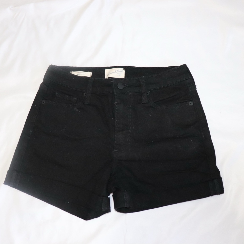 Universal Thread Shorts Women’s 4 Black Denim with Cuff